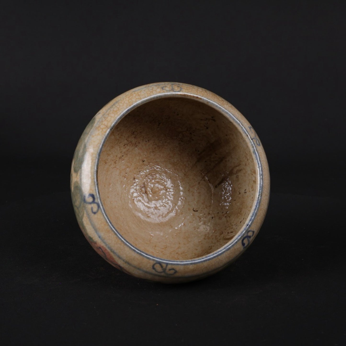 Blue and white underglaze red entangled branch lotus pattern small brush wash