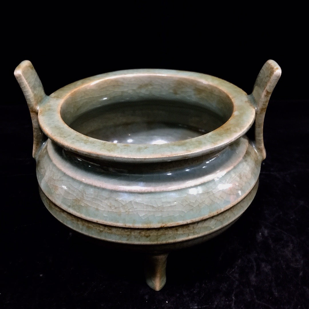 Chinese antique porcelain fumigation furnace