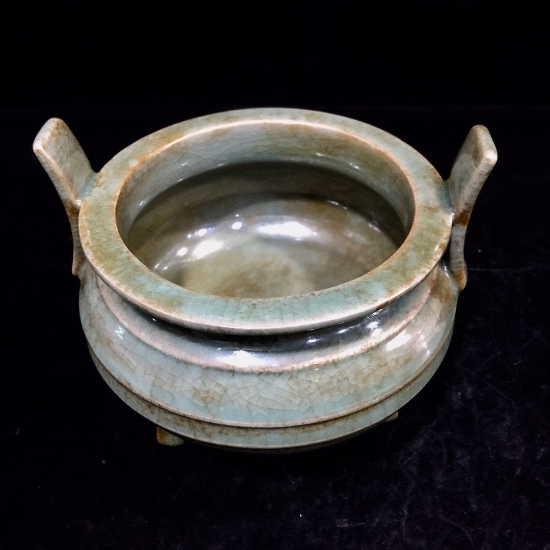 Chinese antique porcelain fumigation furnace