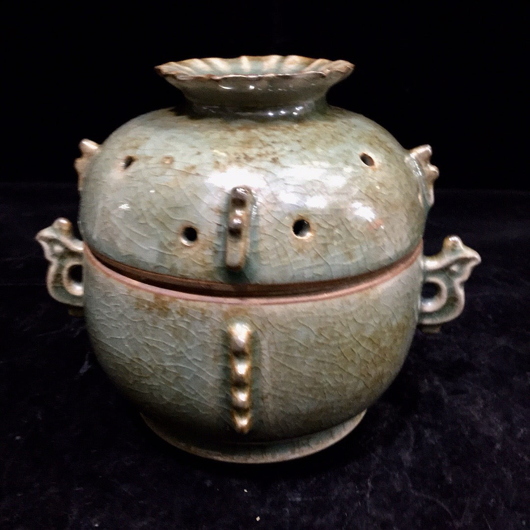Chinese antique porcelain fumigation furnace