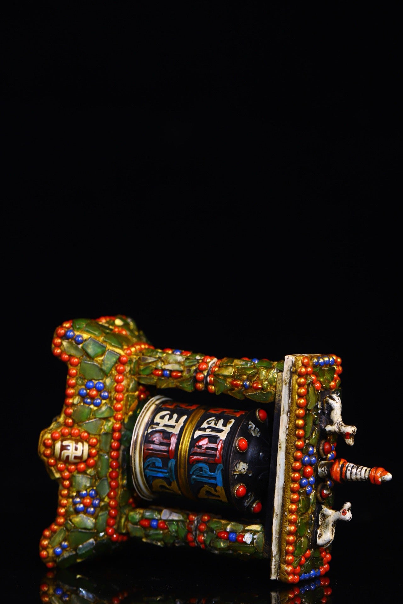 Copper body pure handmade knocking, chiseling, inlaid with gemstones, celestial bead spinning wheel