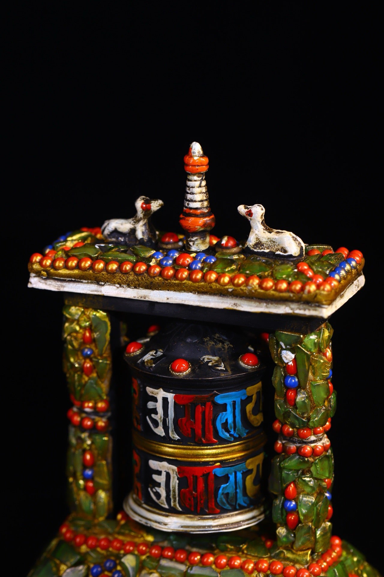 Copper body pure handmade knocking, chiseling, inlaid with gemstones, celestial bead spinning wheel
