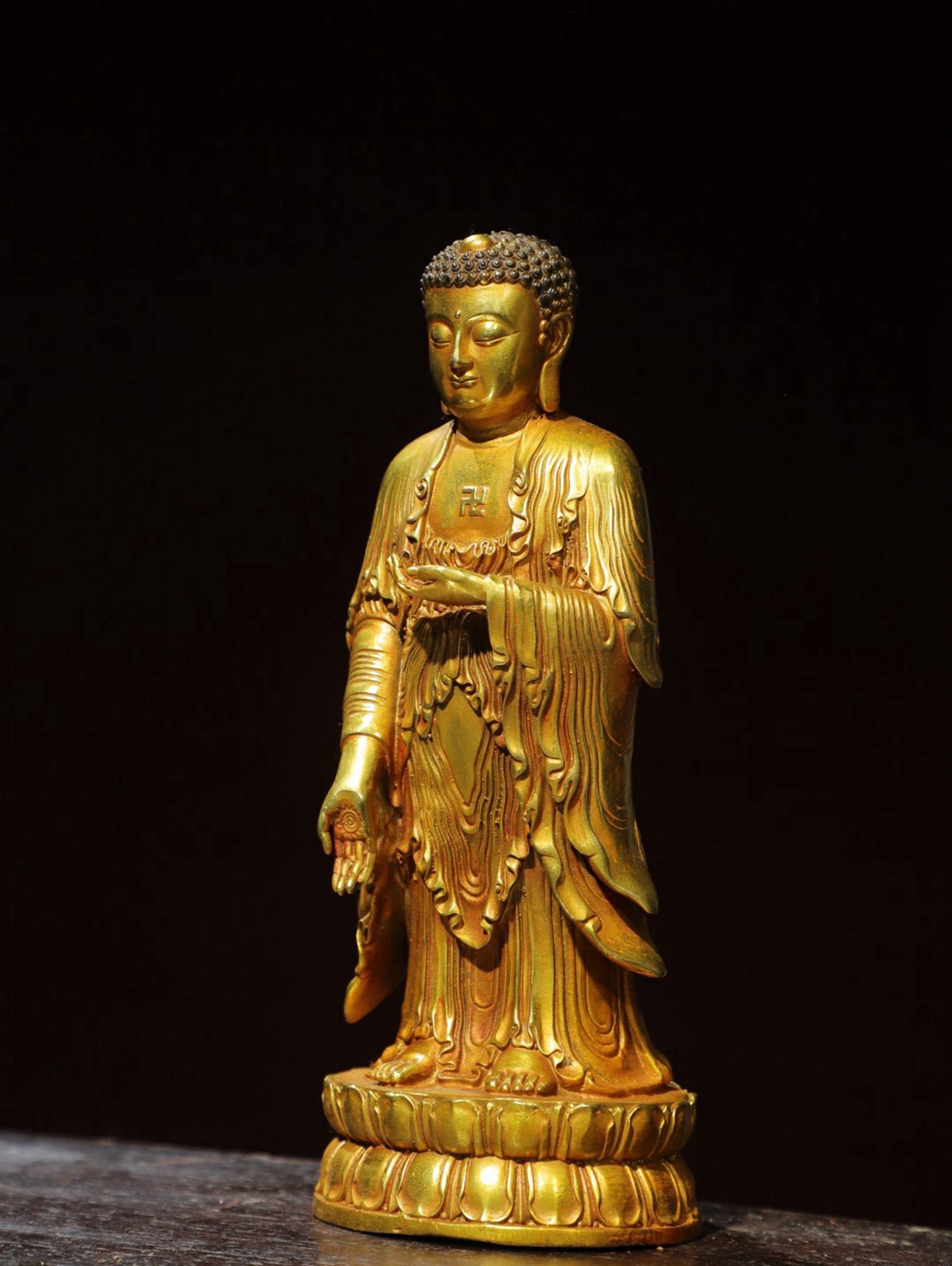 Bronze gilded statue of Amitabha Buddha