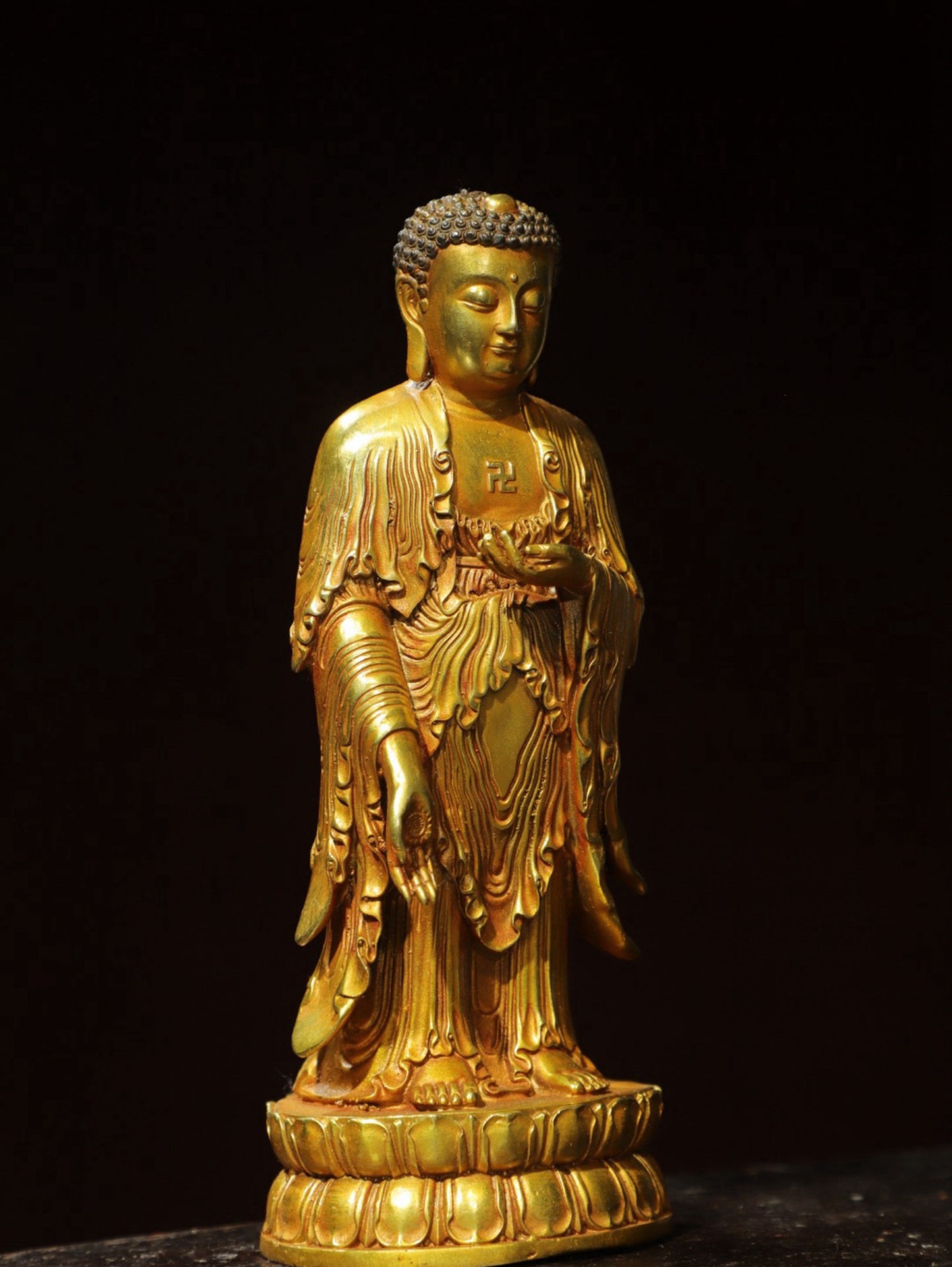 Bronze gilded statue of Amitabha Buddha