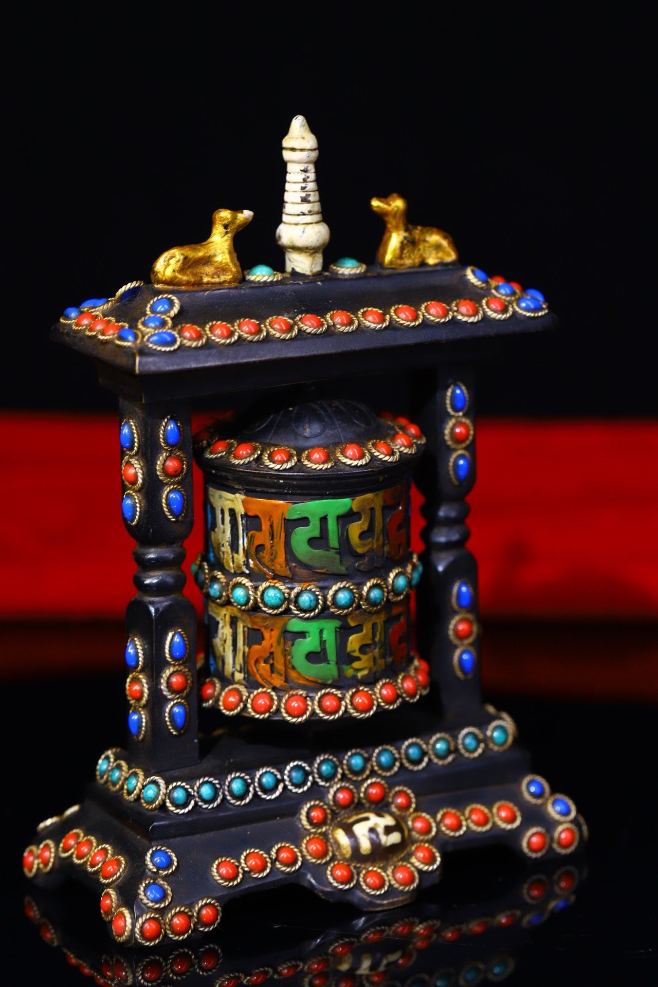 Copper body pure handmade wire inlaid with gemstones, with a celestial bead spinning wheel