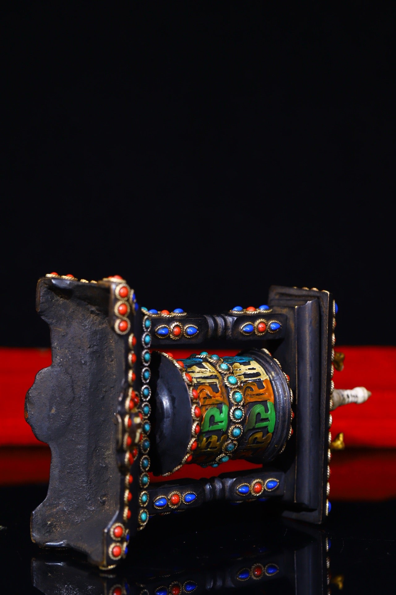 Copper body pure handmade wire inlaid with gemstones, with a celestial bead spinning wheel