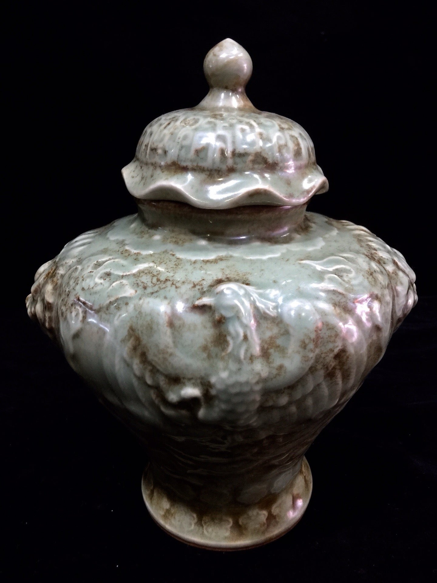 Chinese antique Longquan porcelain lid jar