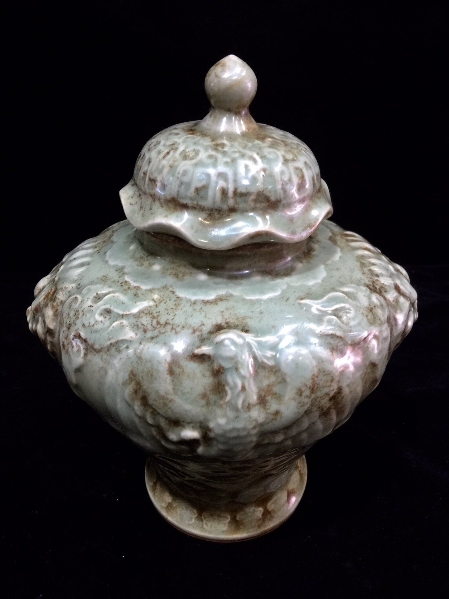Chinese antique Longquan porcelain lid jar