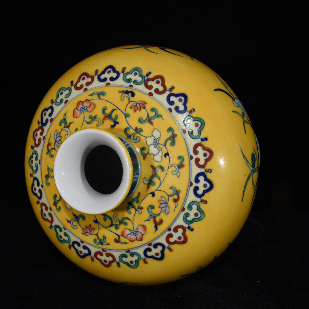 Chinese antique plum vase with lotus leaf pattern