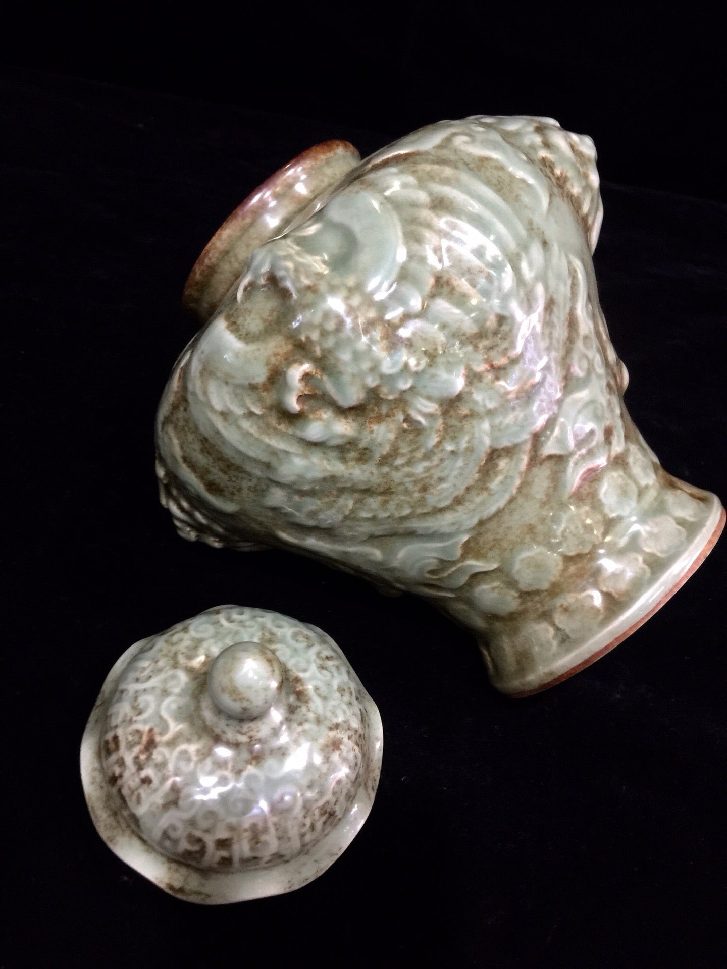 Chinese antique Longquan porcelain lid jar