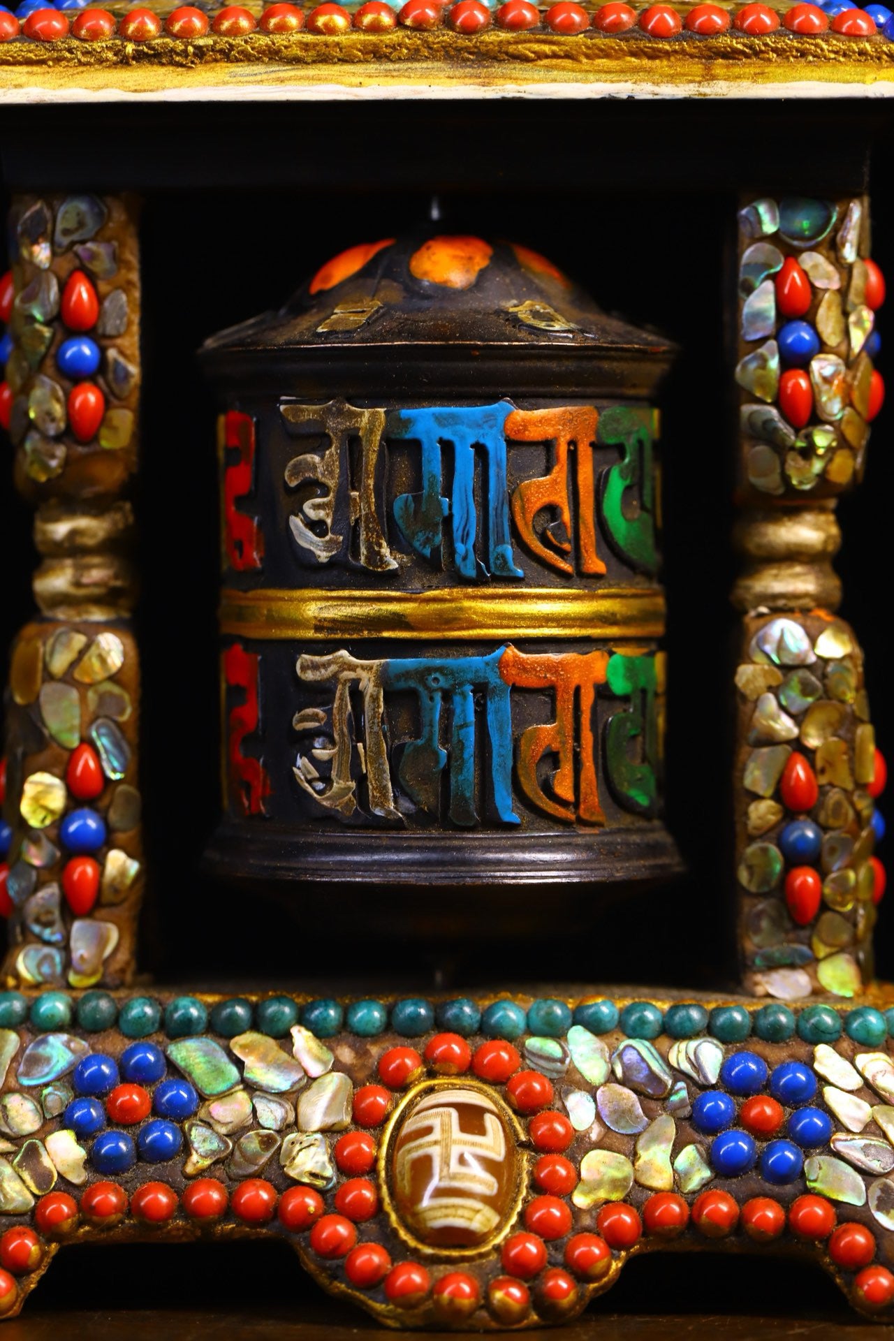 Copper body pure handmade knocking, chiseling, inlaid with gemstones, celestial bead spinning wheel