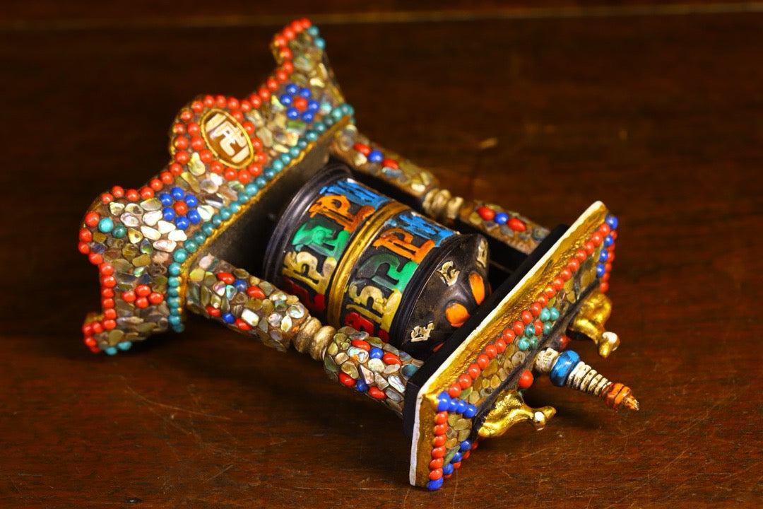 Copper body pure handmade knocking, chiseling, inlaid with gemstones, celestial bead spinning wheel
