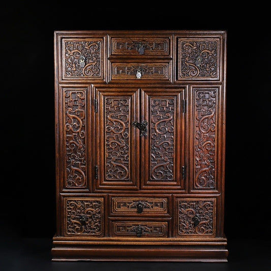 Huali wood carved dragon facing door