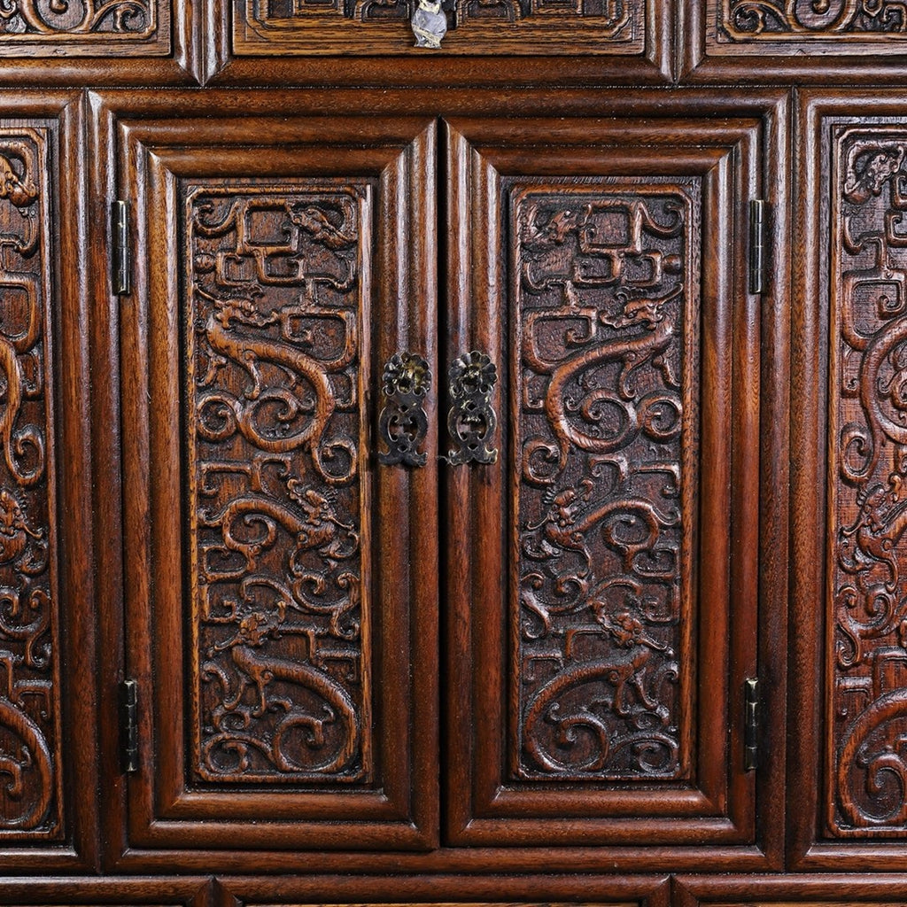 Huali wood carved dragon facing door