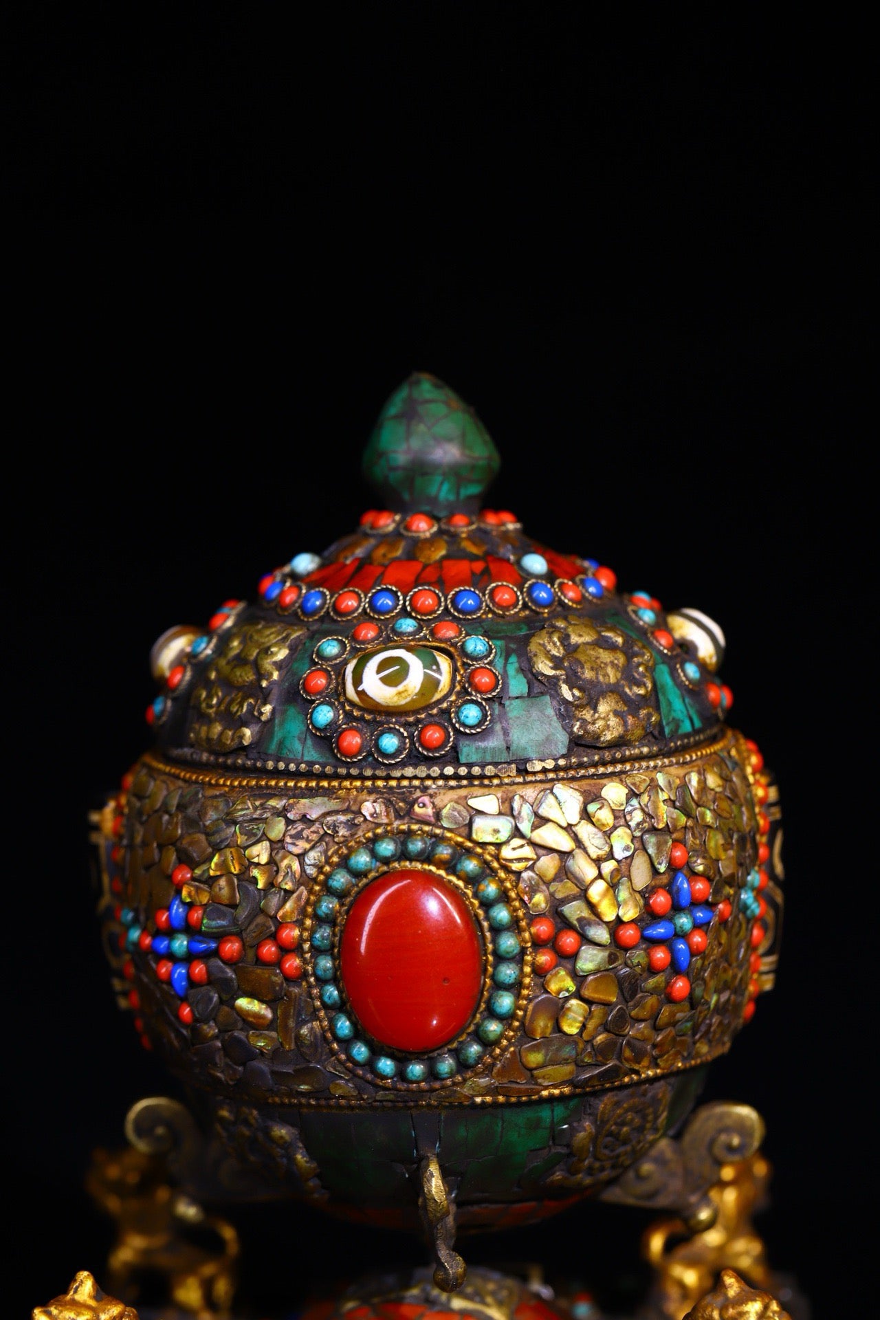 Copper body pure handmade knocking, chiseling, inlaid with gemstones, celestial bead spinning wheel