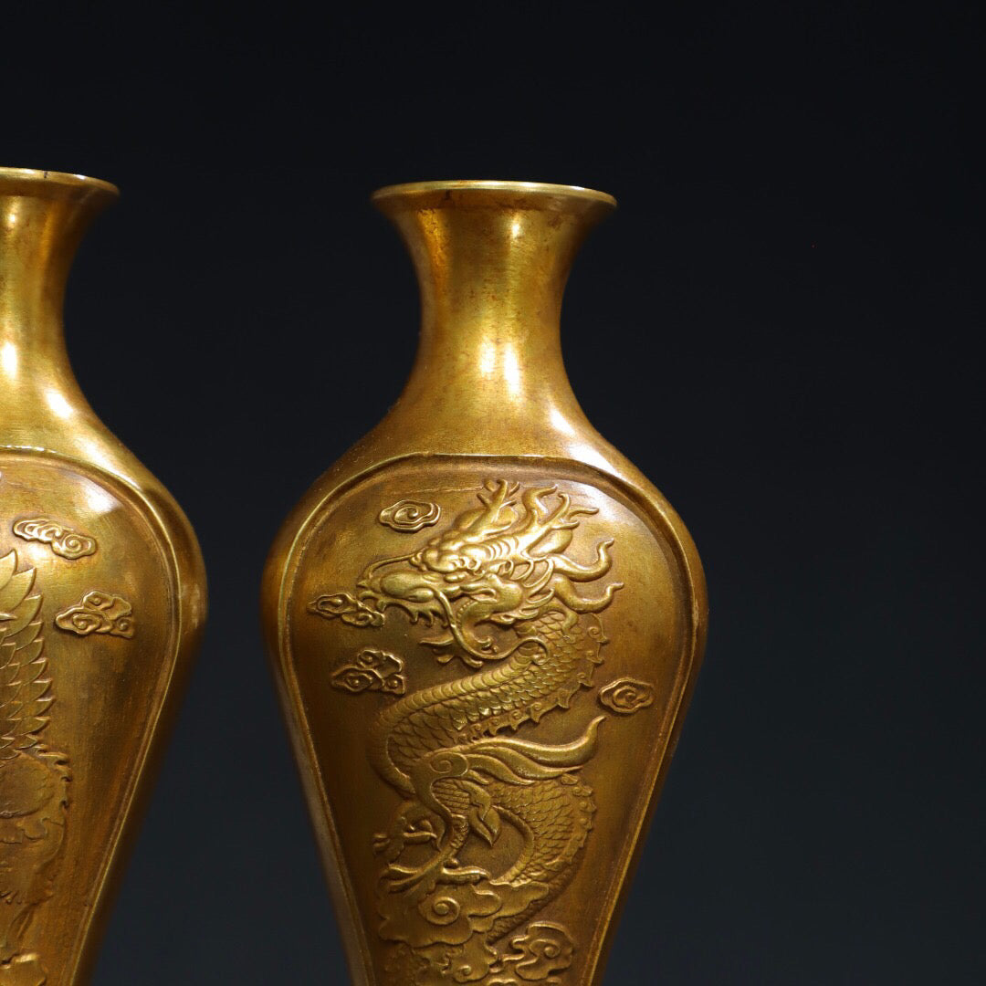 A pair of Chinese antique pure copper [Dragon and Phoenix Auspicious] vases