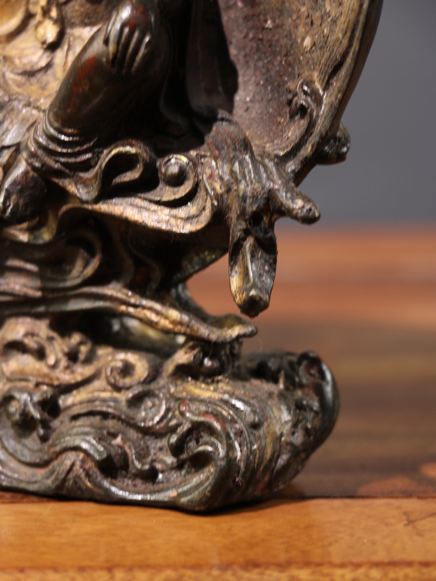 Chinese antique pure copper [Water Moon Guanyin Bodhisattva]
