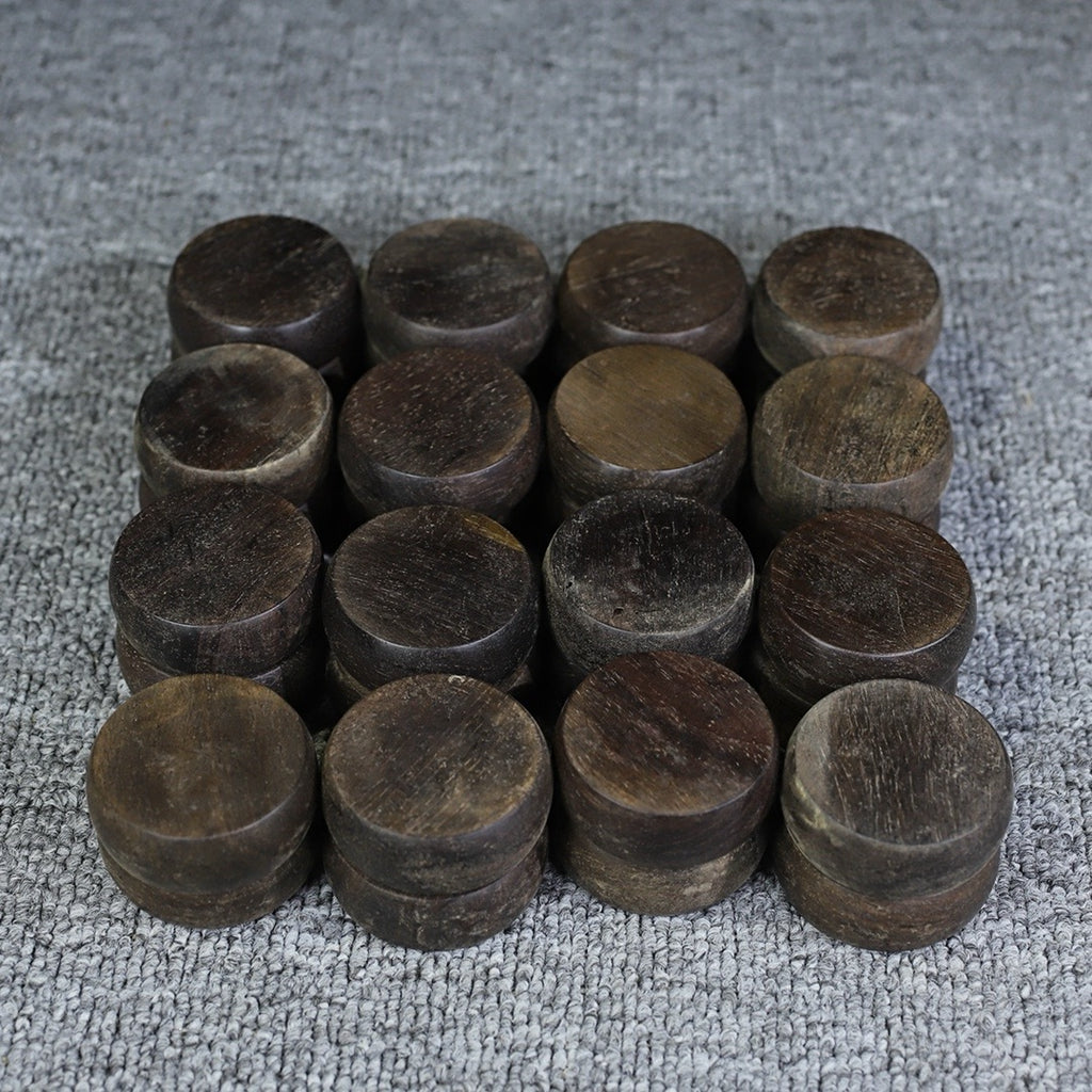 A set of black sandalwood chess
