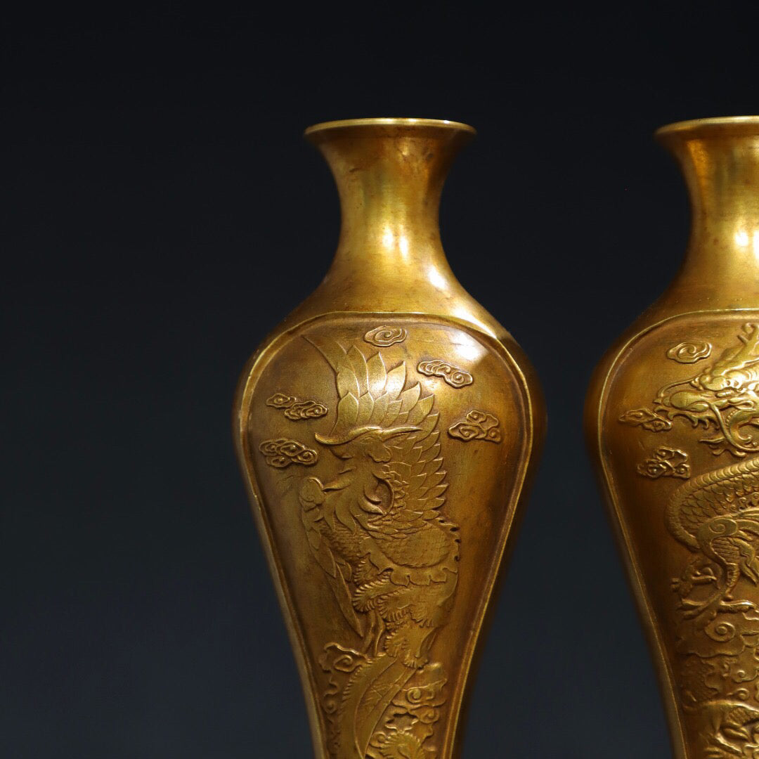 A pair of Chinese antique pure copper [Dragon and Phoenix Auspicious] vases