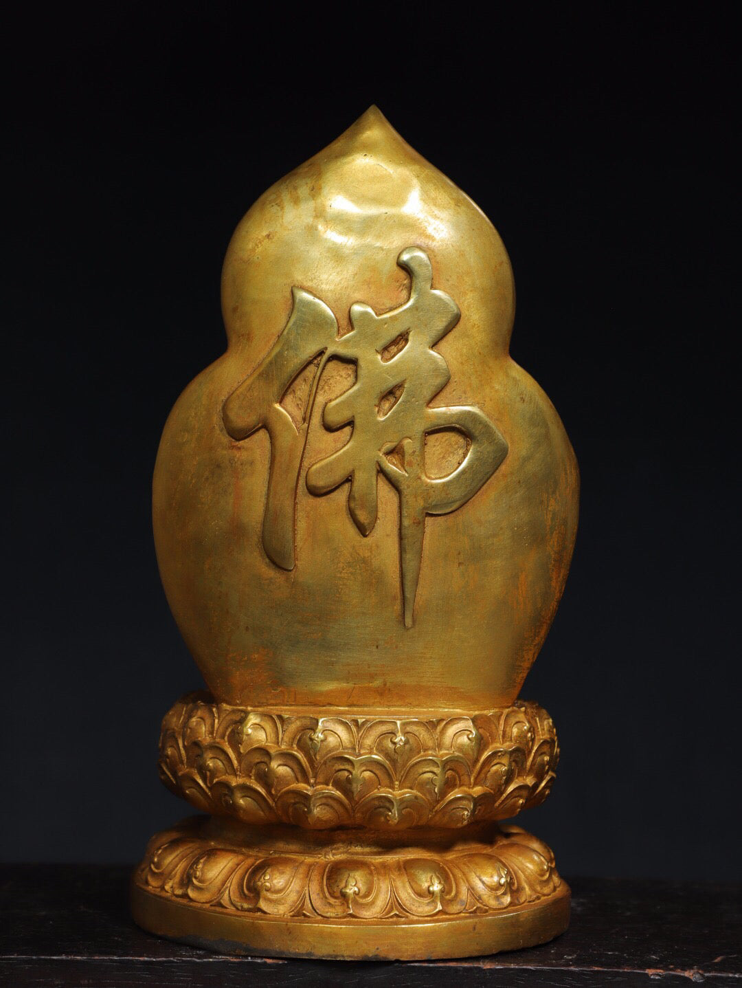 Chinese antique pure copper statue of the Great Holding Diamond