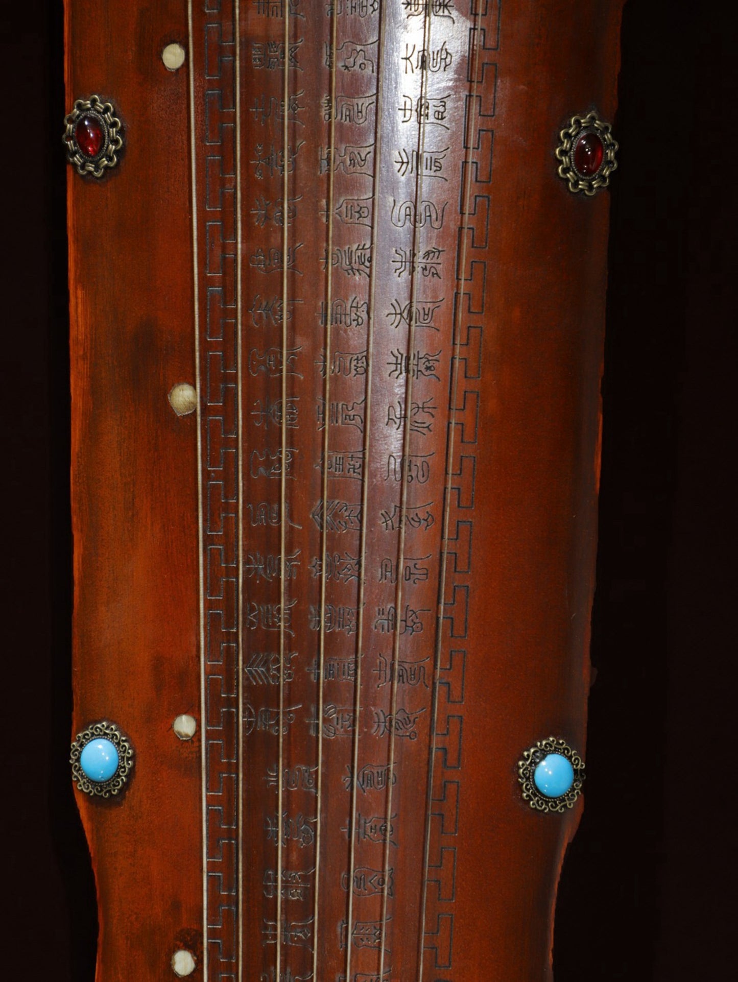 Tongmu Guqin inlaid with gemstone