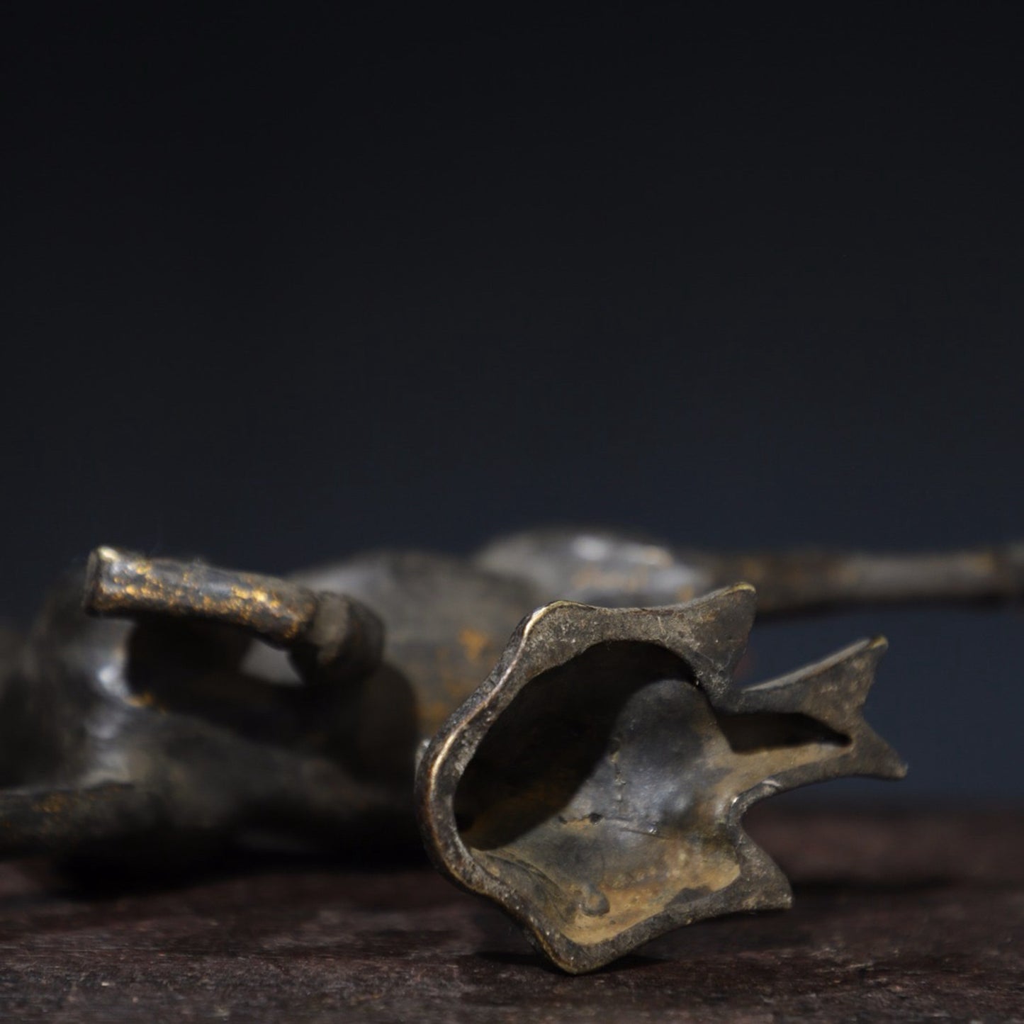 Copper gold-plated [Horse Treading on Flying Swallow] ornament