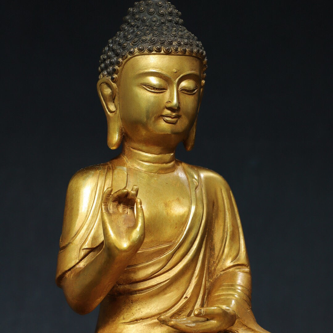 Chinese antique pure copper Buddha statue of the Great Sun Tathagata
