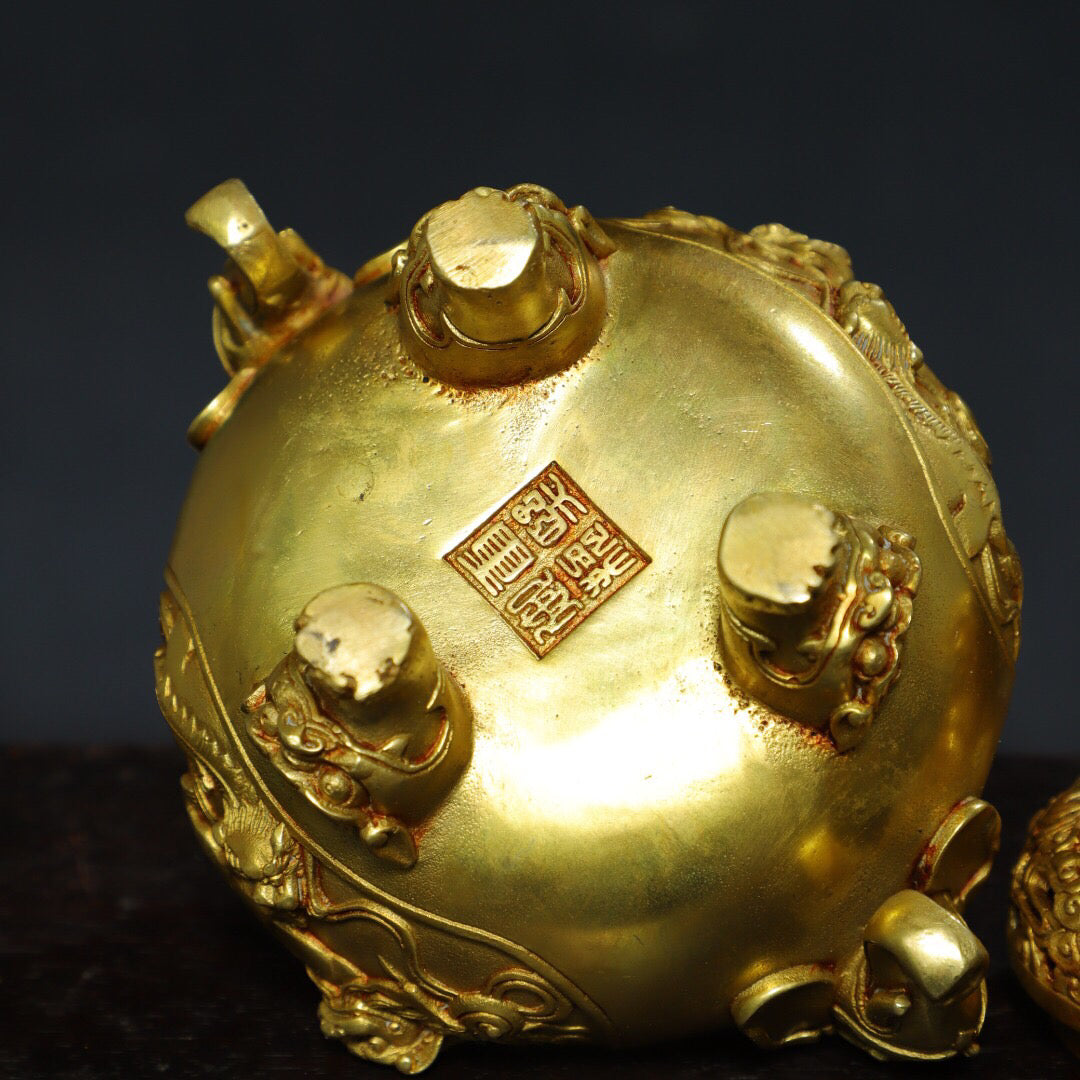 Chinese antique pure copper [lion lid] incense burner
