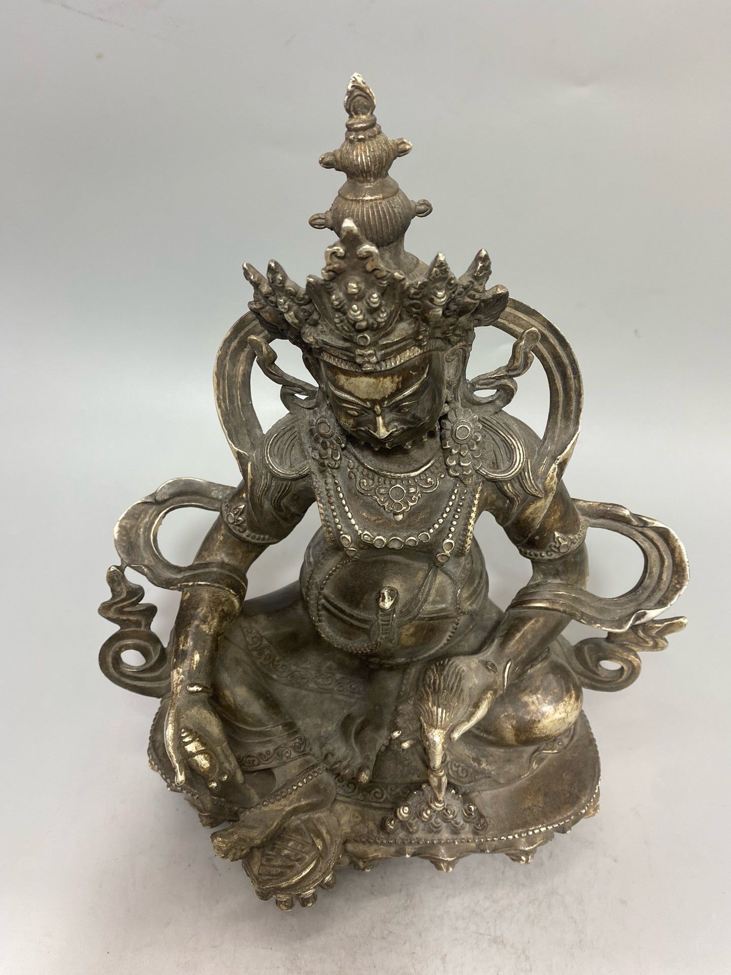 Chinese antique pure copper gilded silver yellow statue of the God of Wealth Buddha ornament