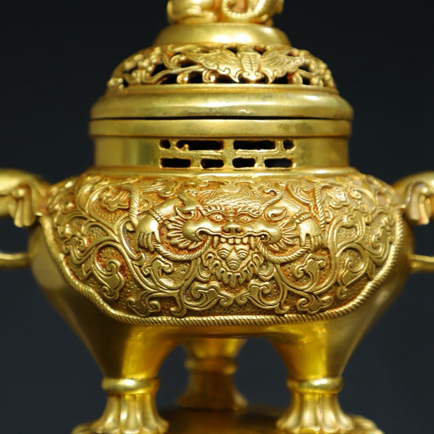 Copper Gilded Gold [Taiping Elephant] Incense Burner