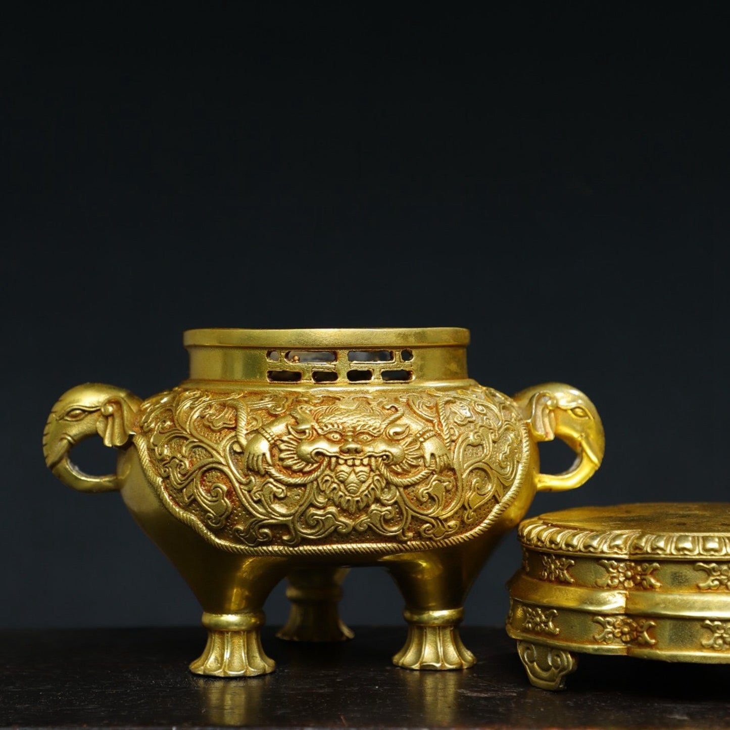 Copper Gilded Gold [Taiping Elephant] Incense Burner