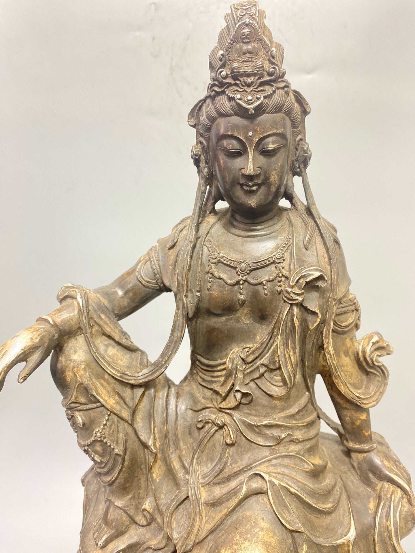 Chinese antique pure copper gilded silver free Guanyin Buddha statue ornament