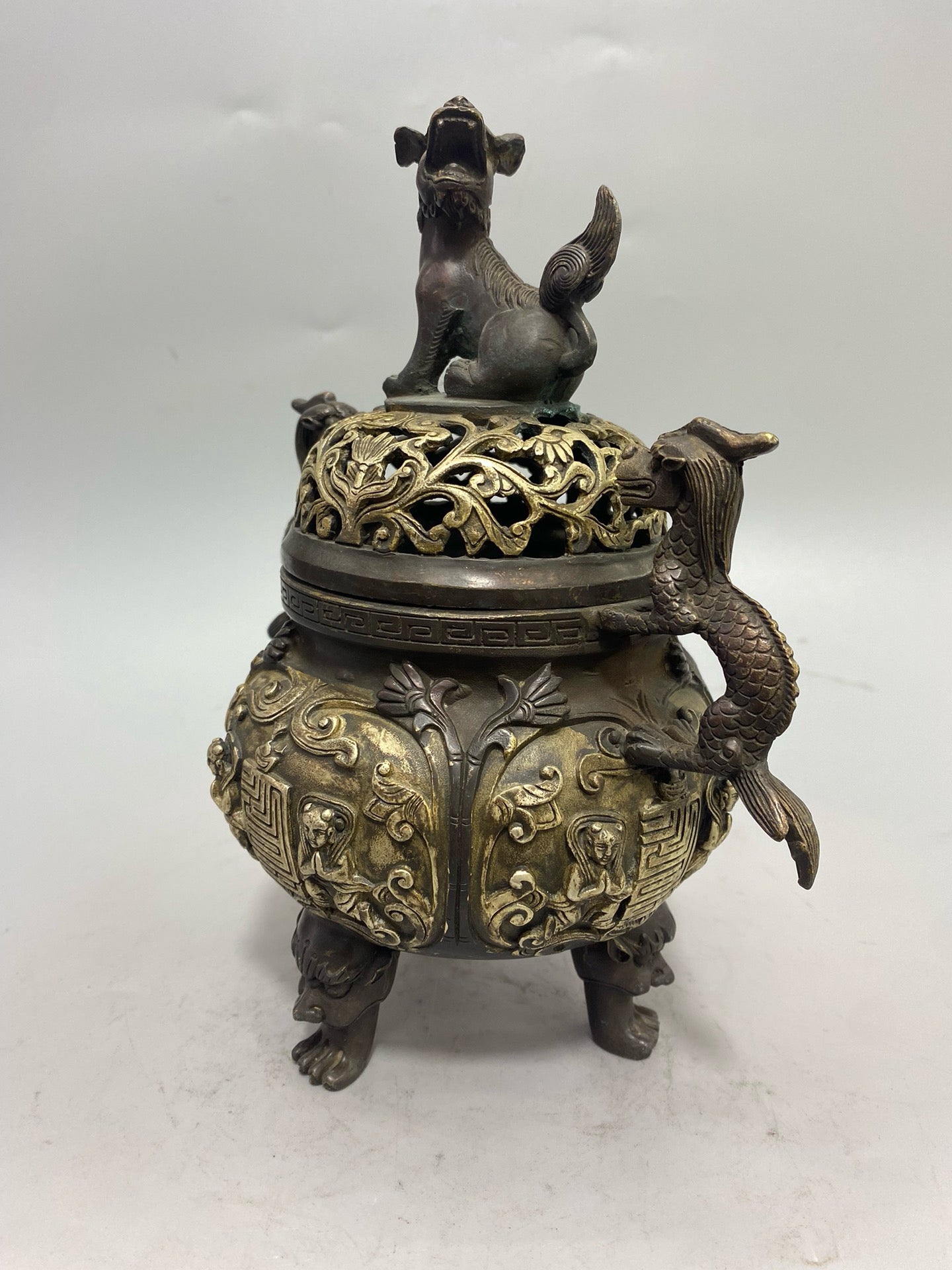 Chinese antique pure copper gilded silver lion cover double eared dragon aromatherapy stove