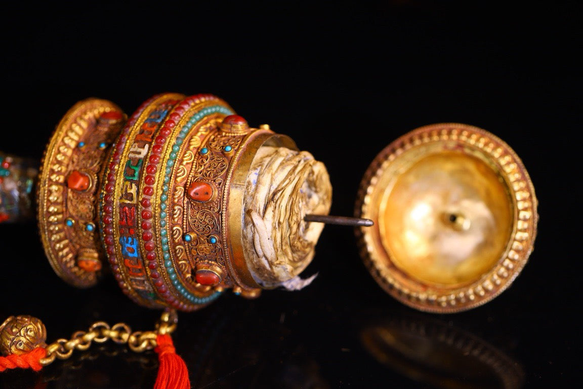 Silver pure hand gilded, filigree, inlaid with gemstones and spinning wheels