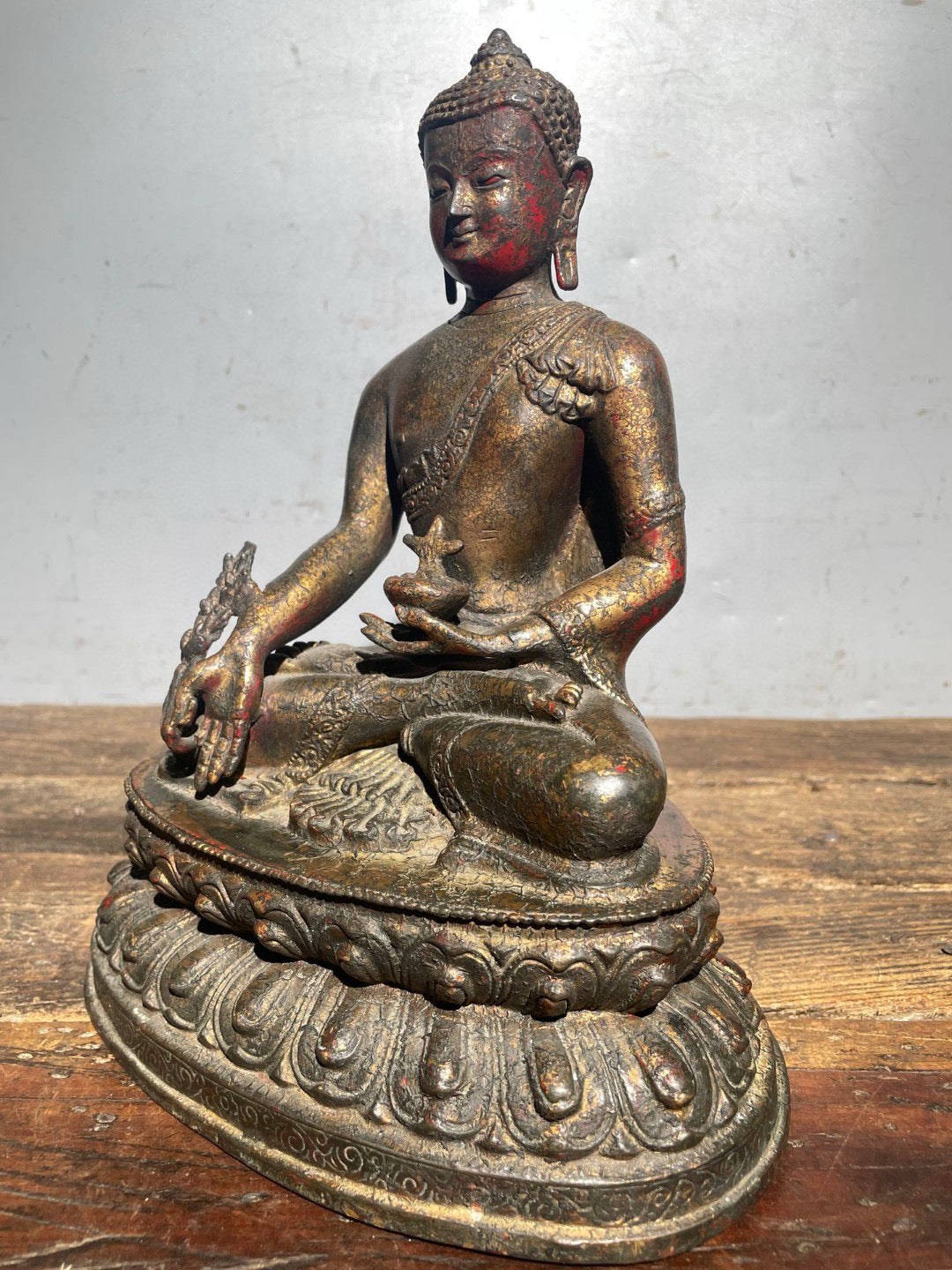 Chinese antique pure copper statue of Shakyamuni Buddha