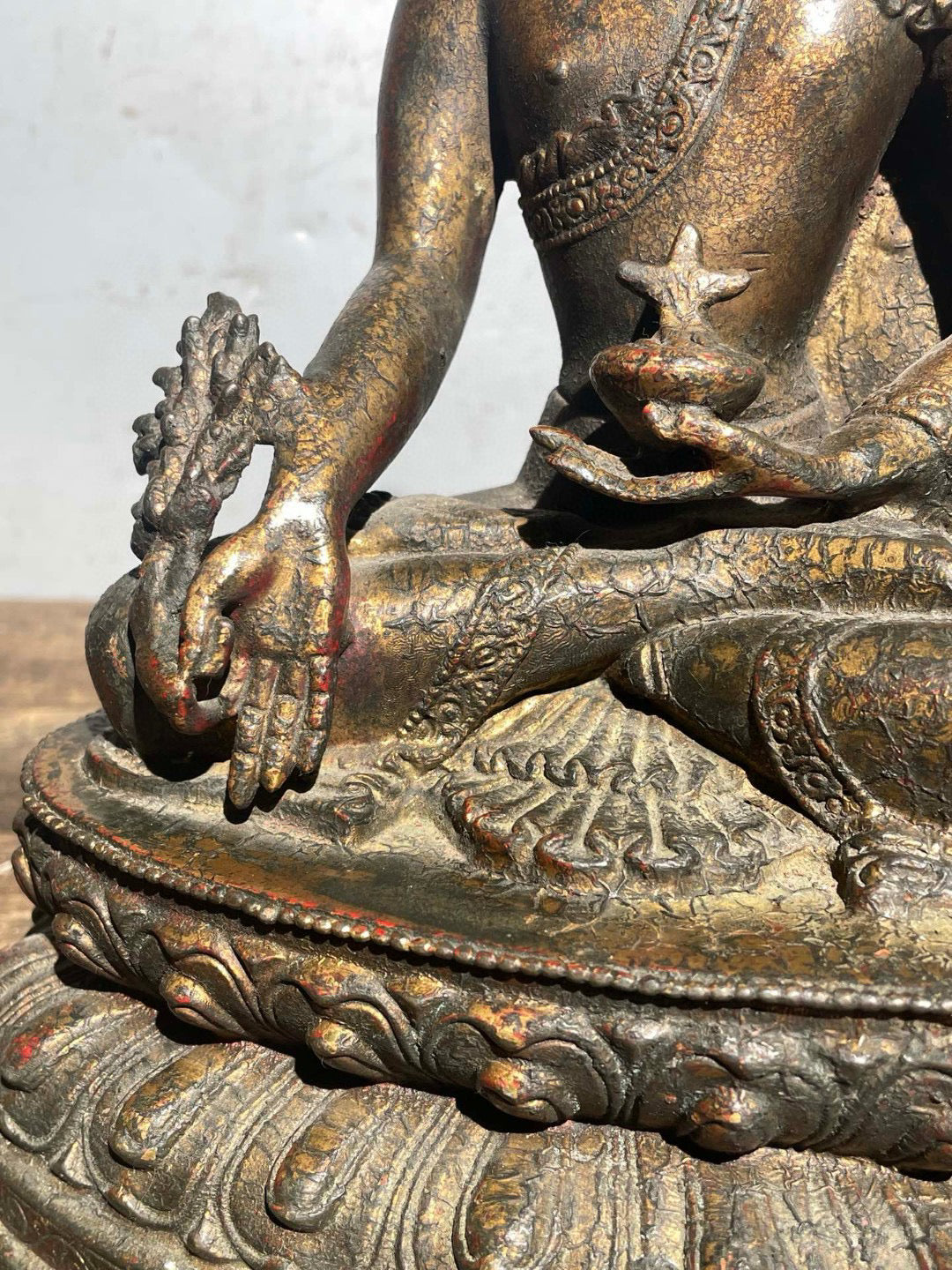 Chinese antique pure copper statue of Shakyamuni Buddha