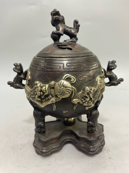 Chinese Antique Pure Copper Gilded Silver Lion Rolling Embroidery Ball Aromatherapy Stove