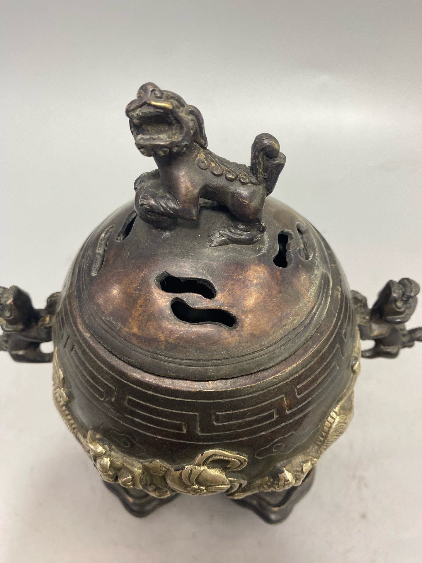 Chinese Antique Pure Copper Gilded Silver Lion Rolling Embroidery Ball Aromatherapy Stove