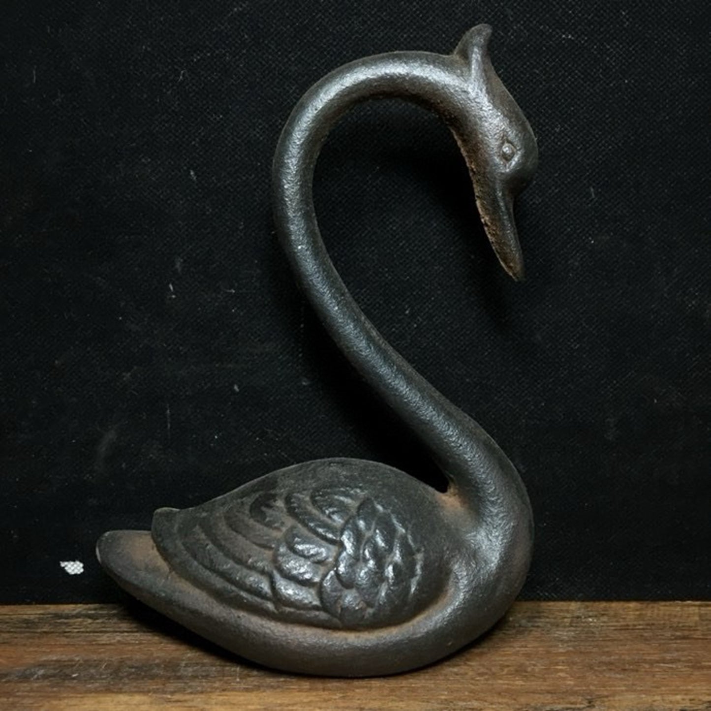 Pure iron swan ornament