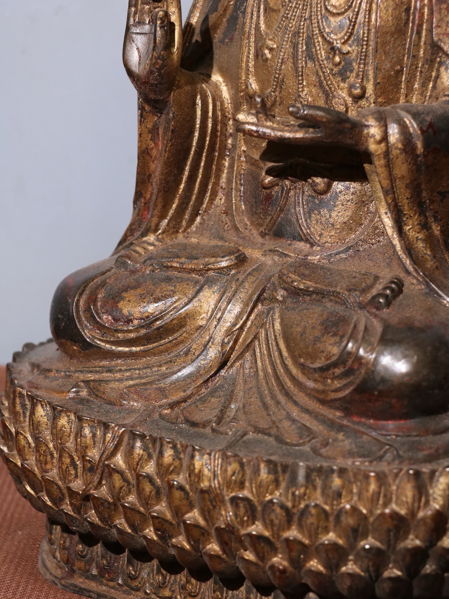 Chinese antique pure copper statue of Guanyin Bodhisattva