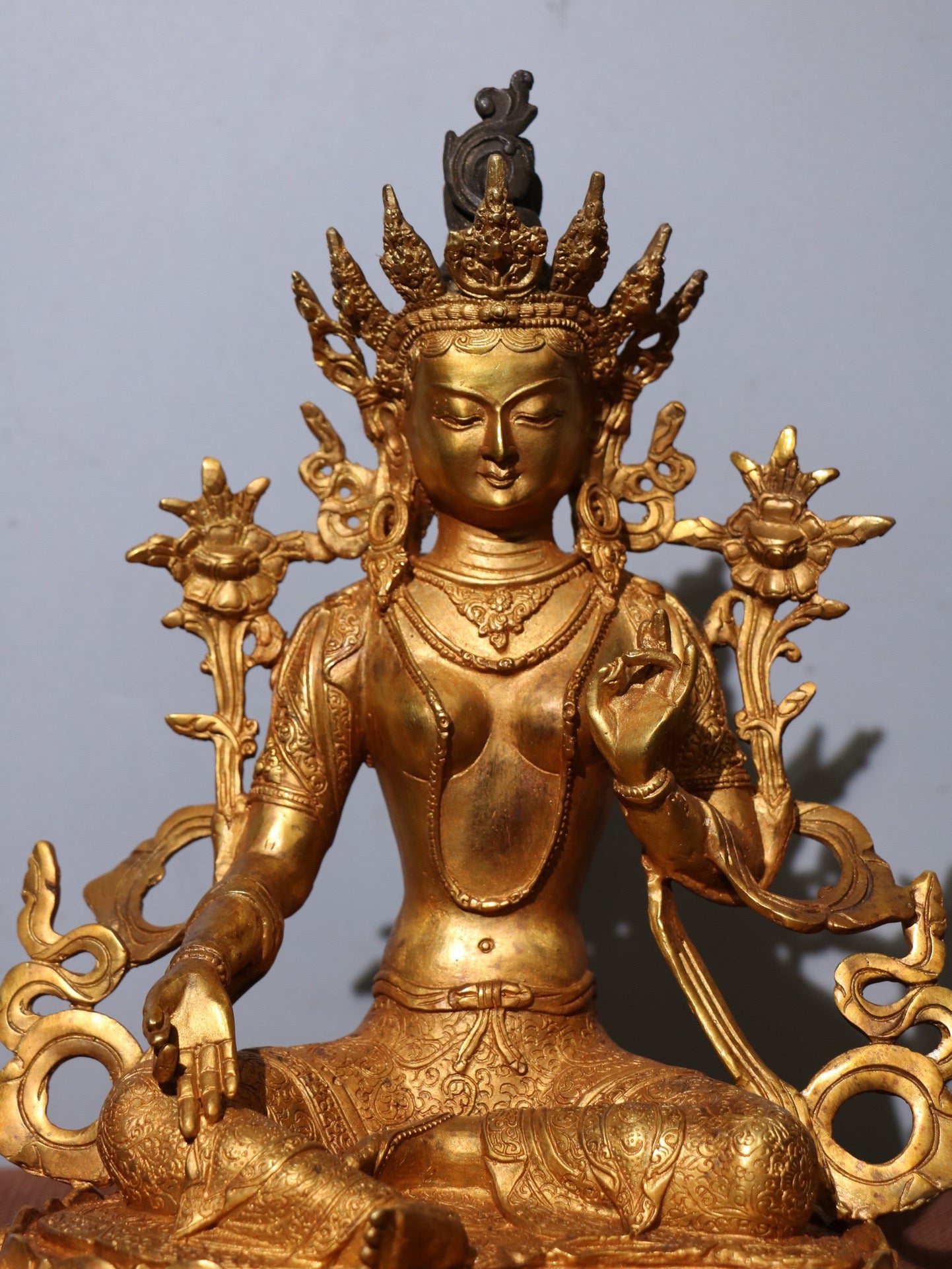 Chinese antique pure copper statue of Guanyin Bodhisattva