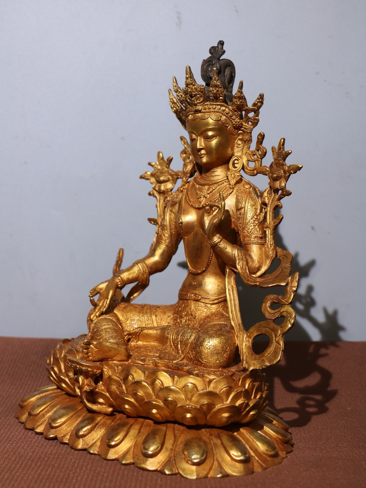 Chinese antique pure copper statue of Guanyin Bodhisattva