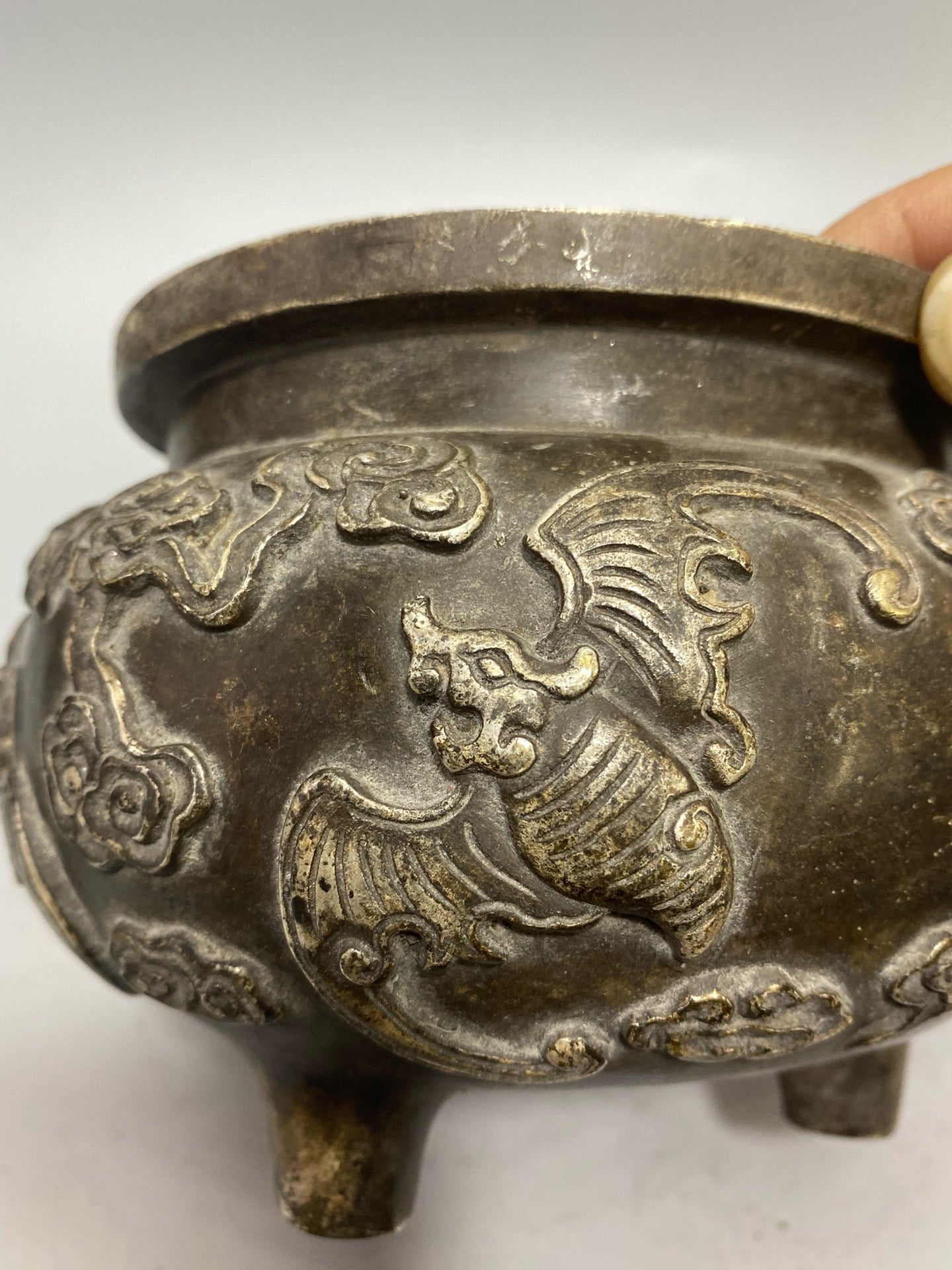 Chinese antique pure copper gilded silver auspicious cloud longevity furnace