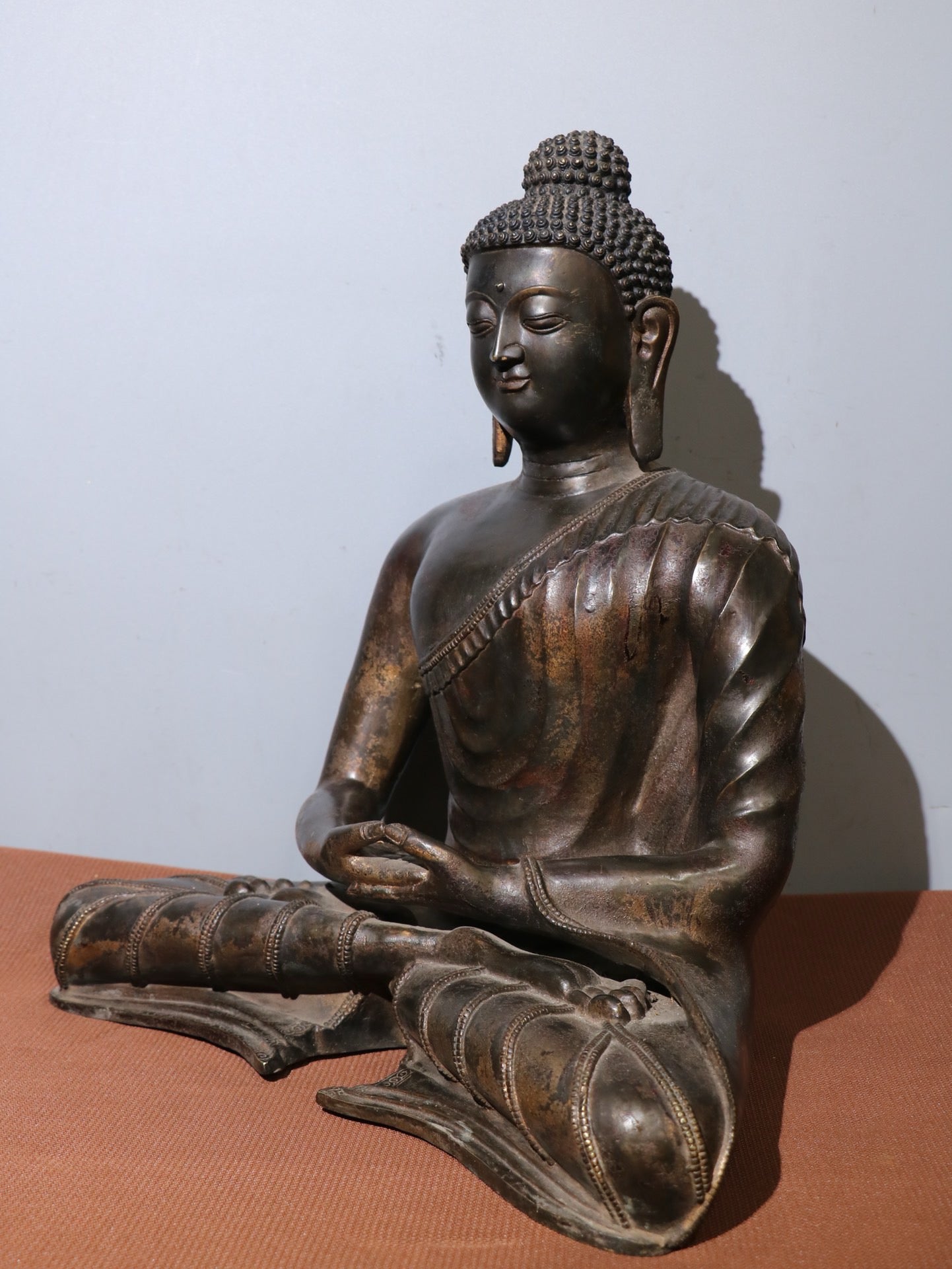 Chinese antique pure copper statue of Shakyamuni Buddha
