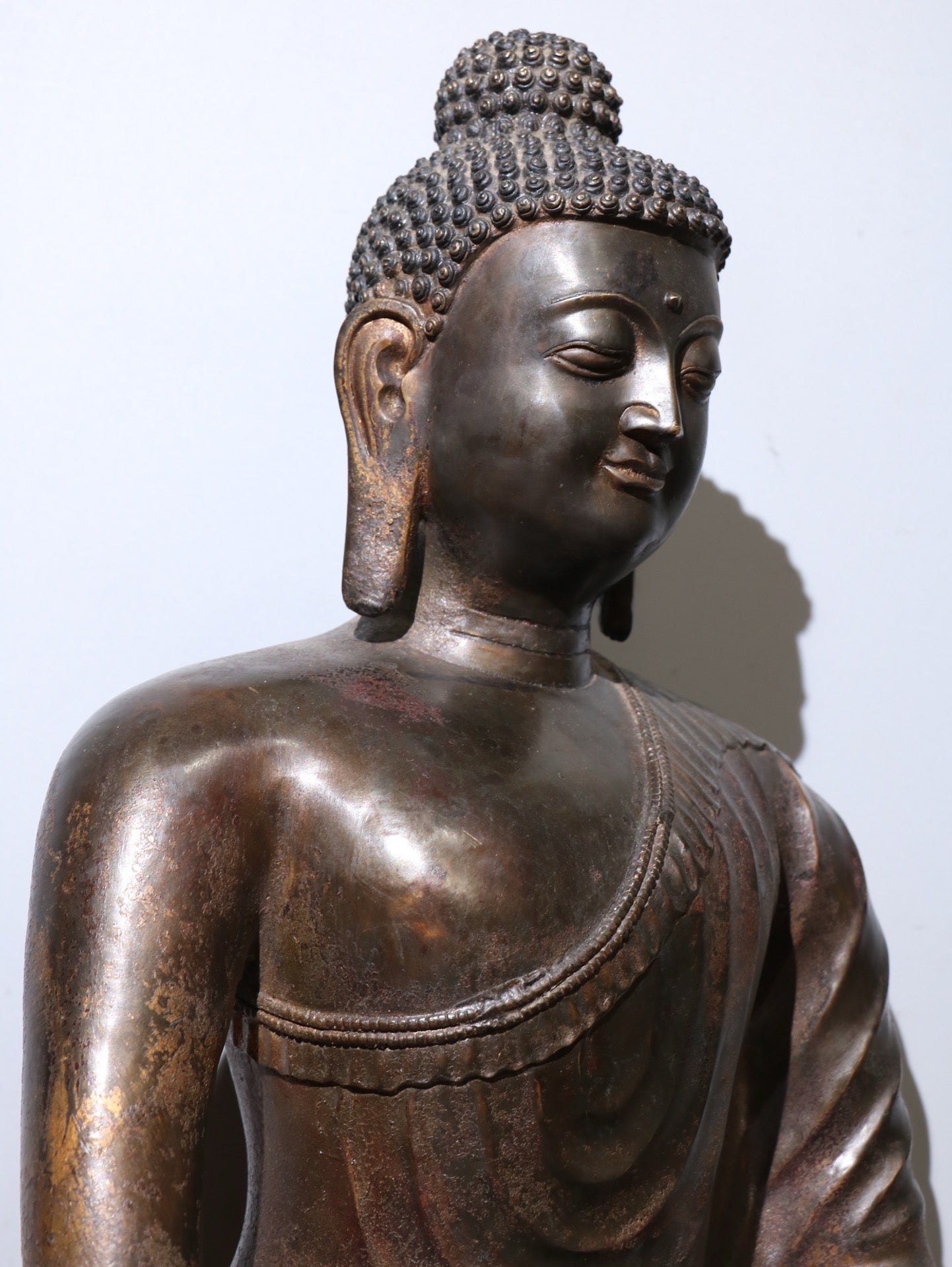 Chinese antique pure copper statue of Shakyamuni Buddha