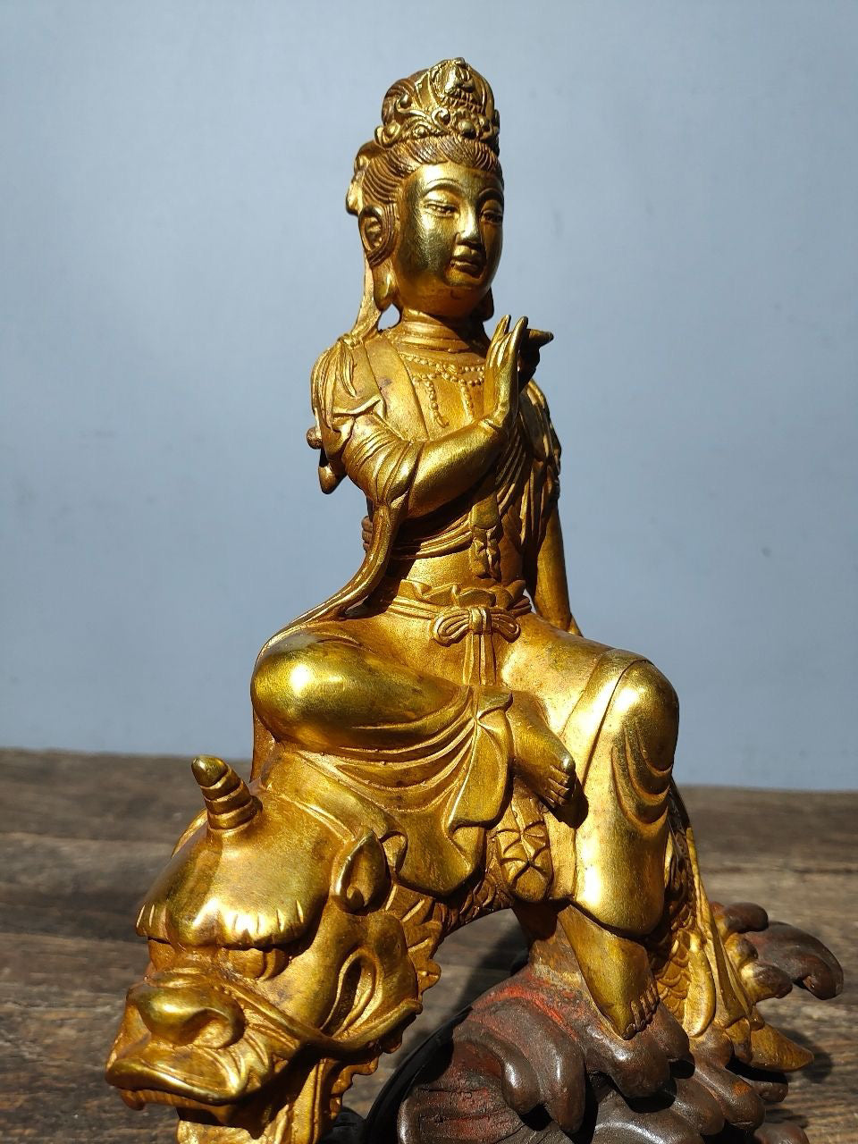 Chinese antique pure copper statue of Guanyin Bodhisattva