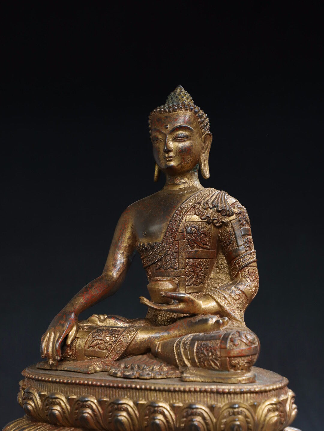 Chinese antique statue of Amitabha Buddha