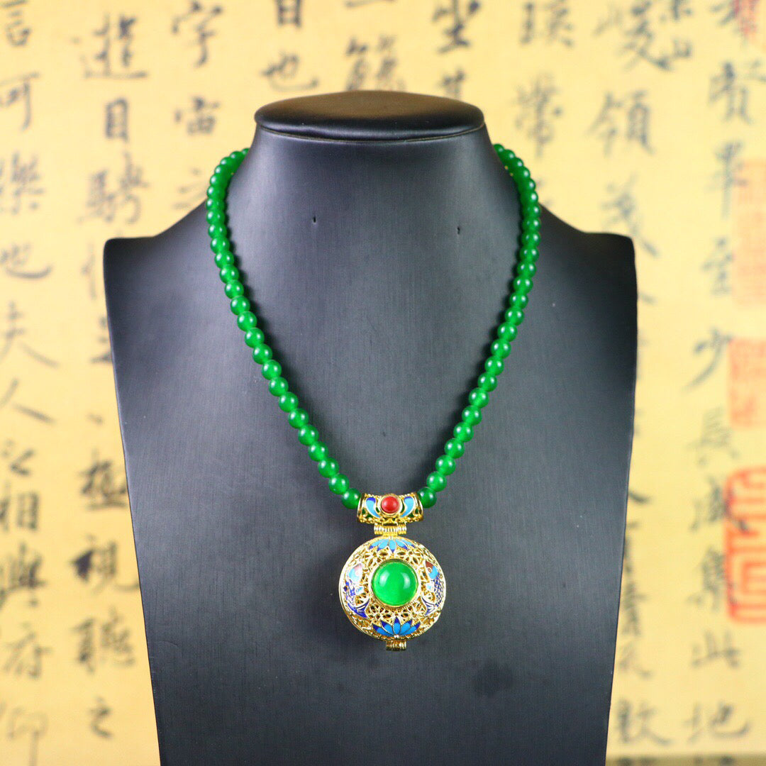Chinese antique high ice pendant