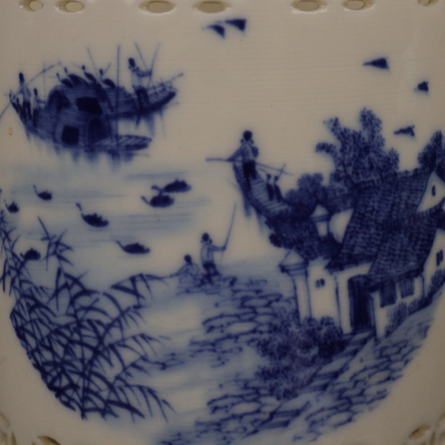 Blue and white Jiangnan water town pattern hollow pen holder