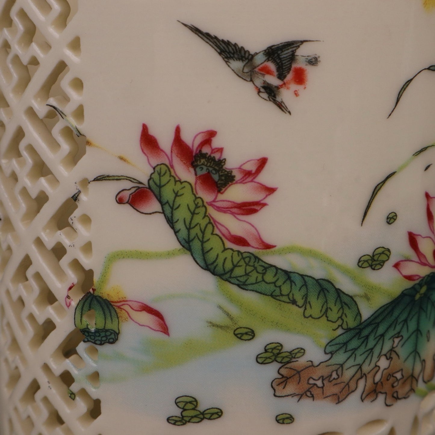 Pink lotus flower and bird pattern hollow pen holder